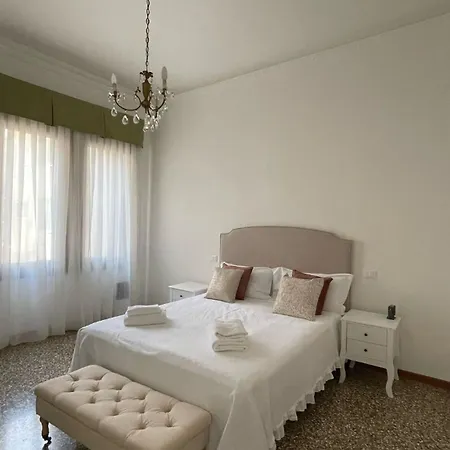 Apartmán Residenza Stardust With Canal View