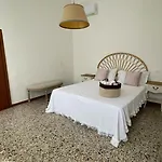 Residenza Stardust With Canal View