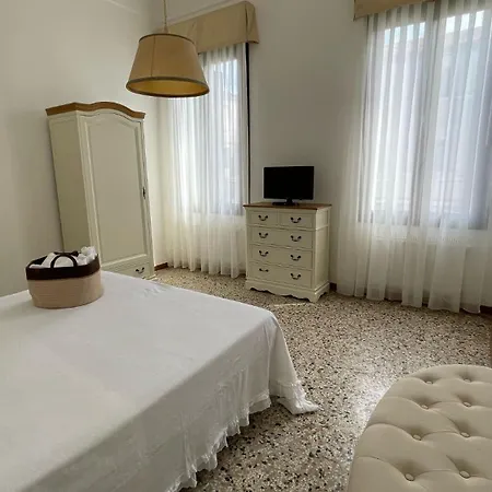 דירה Residenza Stardust With Canal View ונציה