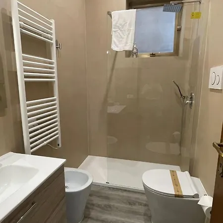 Residenza Stardust With Canal View * Venedik